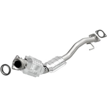 Load image into Gallery viewer, MagnaFlow Direct Fit Catalytic Converter 08 Trailb/Envoy 4.2L