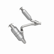Load image into Gallery viewer, MagnaFlow Direct Fit Catalytic Conv 05-06 Dodge Dakota/2006 Mitsubishi Raider 3.7L Y-Pipe Assembly