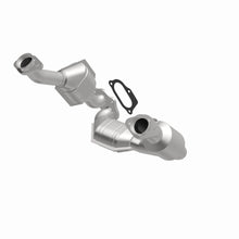 Load image into Gallery viewer, MagnaFlow Direct Fit Catalytic Converter 03-04 Ranger 3.0L OEM