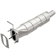 Load image into Gallery viewer, MagnaFlow Direct Fit Catalytic Converter 05-07 Ford F-Series Rear