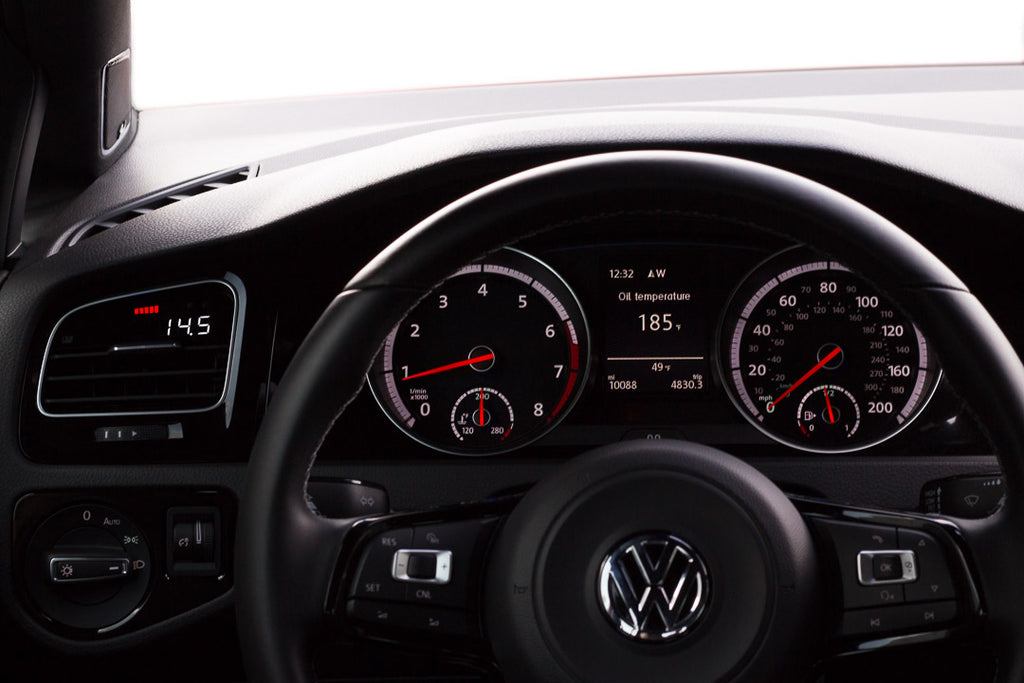 P3 V3 OBD2 - VW Mk7 / Mk7.5 Gauge (2014-2019) Left Hand Drive,Golf/GTI/Alltrack/TDI, Red bars / White digits - GTR Auto