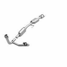 Load image into Gallery viewer, MagnaFlow Direct Fit Catalytic Converter 86-97 Ford Aerostar 3.0L