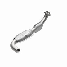 Load image into Gallery viewer, MagnaFlow Direct Fit Catalytic Converter 00-01 Ford F-150 4.6L 2wd