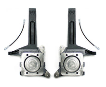 Load image into Gallery viewer, MaxTrac 07-18 Toyota Tundra 2WD 3.5in Front Lift Spindles w/Extended DOT Compliant Brake Lines - GTR Auto