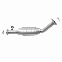 Load image into Gallery viewer, MagnaFlow Direct Fit Catalytic Converter 00-02 Toyota Tundra 4.7L