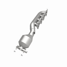 Load image into Gallery viewer, MagnaFlow Direct Fit Catalytic Converter 2009 Kia Borrego 4.6L Driver Side