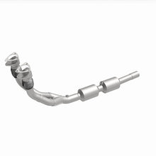 Load image into Gallery viewer, MagnaFlow Direct Fit Catalytic Converter 02-05 Golf 2.8L Underbody
