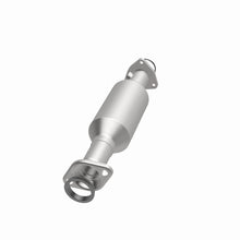 Load image into Gallery viewer, MagnaFlow Direct Fit Catalytic Converter 97-01 Honda CR-V 2.0L