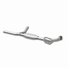 Load image into Gallery viewer, MagnaFlow Direct Fit Catalytic Converter 97-99 E-150/250 4.6L P/S