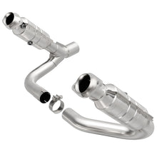 Load image into Gallery viewer, MagnaFlow Direct Fit Catalytic Converter 2008 Chrysler Aspen 4.7L/Dodge Durango 4.7L 2WD