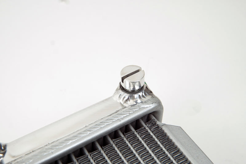 CSF 08-15 Subaru Impreza WRX/STI 1-Row 31mm High-Performance Aluminum Radiator - GTR Auto