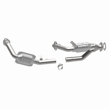 Load image into Gallery viewer, MagnaFlow Direct Fit Catalytic Converter 96-99 Ford Taurus3.0L 50S