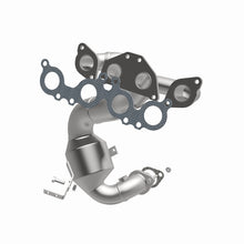 Load image into Gallery viewer, MagnaFlow Direct Fit Catalytic Converter 05-11 Volvo XC90 4.4L Rear