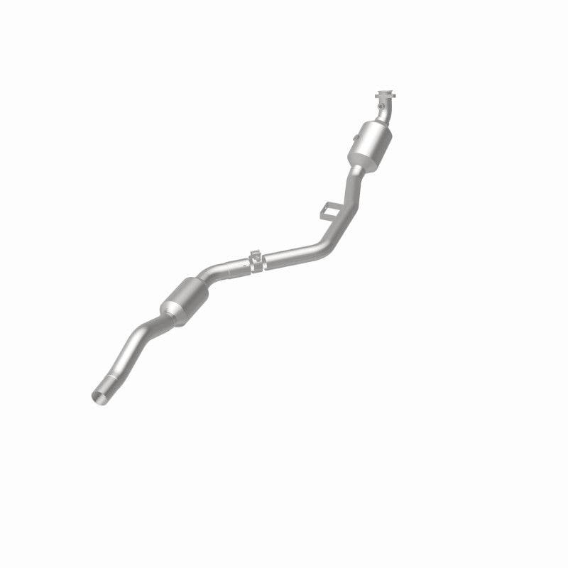 MagnaFlow Direct Fit Catalytic Converter OEM 2007 Mercedes-Benz E350 Underbody - 69.125in Length 5411666
