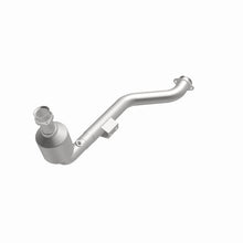 Load image into Gallery viewer, MagnaFlow Direct Fit Catalytic Converter Mercedes CLK320 01-03 Passenger Side OEM