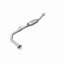 Load image into Gallery viewer, MagnaFlow Direct Fit Catalytic Converter 00-8/04 Toyota Tundra 4.7L D/S Front