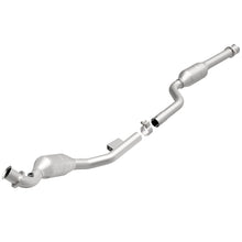 Load image into Gallery viewer, MagnaFlow Direct Fit Catalytic Converter 98-02 Mercedes E320 3.2L
