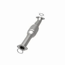 Load image into Gallery viewer, MagnaFlow Direct Fit Catalytic Converter 05-09 Toyota Tacoma 4.0L P/S Rear