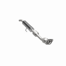 Load image into Gallery viewer, MagnaFlow Direct Fit Catalytic Converter 07-08 Toyota Yaris OEM
