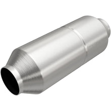 Load image into Gallery viewer, MagnaFlow Direct Fit Catalytic Converter 98-04 VW Beetle 1.9L