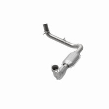 Load image into Gallery viewer, MagnaFlow Direct Fit Catalytic Converter 98 Ford Expedition 5.4L
