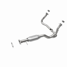 Load image into Gallery viewer, MagnaFlow Direct Fit Catalytic Converter 2000 S10/Sanoma 4.3L