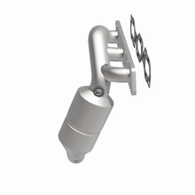 Load image into Gallery viewer, MagnaFlow Direct Fit Catalytic Converter 01-05 Ford Escape / Mazda Tribute 2.0L (CA Emissions)