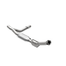 Load image into Gallery viewer, MagnaFlow Direct Fit Catalytic Converter 97-98 Expedition-Navigator