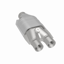 Load image into Gallery viewer, MagnaFlow Universal Catalytic Converter 2.5/2 Single/Dual O2