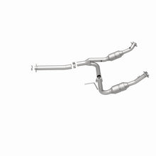 Load image into Gallery viewer, MagnaFlow DF Cat. Conv3/04-05 Ford Explorer 4.0L / 3/04-05 Mercury Mountaineer Y-Pipe Assembly