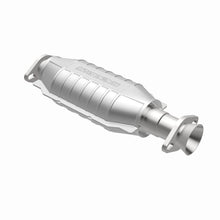 Load image into Gallery viewer, MagnaFlow Direct Fit Catalytic Converter 94-97 Montero 3.5L rear 49S
