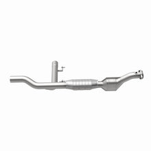 Load image into Gallery viewer, MagnaFlow Direct Fit Catalytic Converter F150/F250 97-98 4.6L PS 4wd