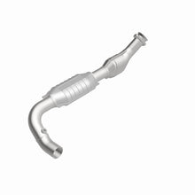 Load image into Gallery viewer, MagnaFlow Direct Fit Catalytic Converter 97-98 E150 E250 Van 4.2L D/