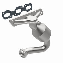 Load image into Gallery viewer, MagnaFlow Direct Fit Catalytic Converter 01-02 Cougar 2.5L Front