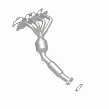 Load image into Gallery viewer, MagnaFlow Direct Fit Catalytic Converter 05-06 Ford Focus 2.0L