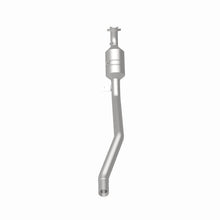 Load image into Gallery viewer, MagnaFlow Direct Fit Catalytic Converter 2006-2011 R350 3.5 L Underbody
