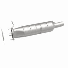 Load image into Gallery viewer, MagnaFlow Direct Fit Catalytic Converter 05-07 Ford F-Series Rear