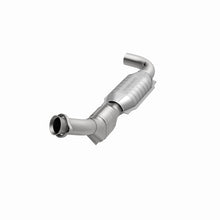 Load image into Gallery viewer, MagnaFlow Direct Fit Catalytic Converter 97-98 F150/F250 4.2L 2Wd P/