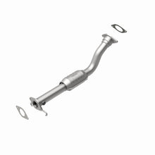 Load image into Gallery viewer, MagnaFlow Direct Fit Catalytic Converter 99-02 Oldsmobile Intrigue