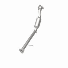 Load image into Gallery viewer, MagnaFlow Direct Fit Catalytic Converter 2002 Saturn VUE 2.2L