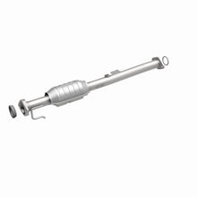 Load image into Gallery viewer, MagnaFlow Direct Fit Catalytic Converter 2000 Chevy Tracker 1.6L