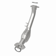 Load image into Gallery viewer, MagnaFlow Direct Fit Catalytic Converter 01 Toyota Tacoma 2.4L Fron