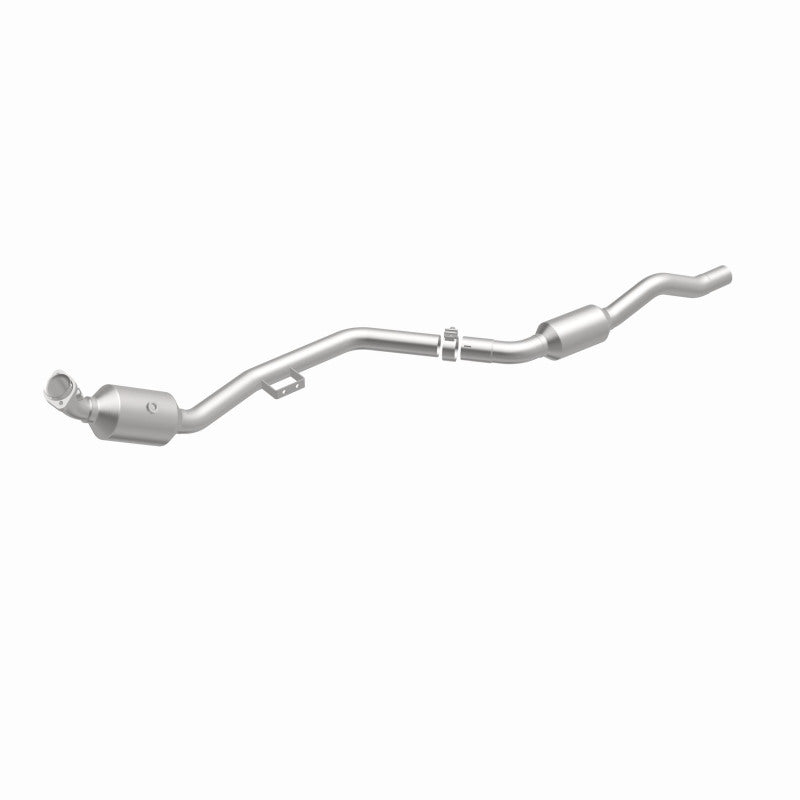 MagnaFlow Direct Fit Catalytic Converter OEM 2007 Mercedes-Benz E350 Underbody - 69.125in Length 5411666
