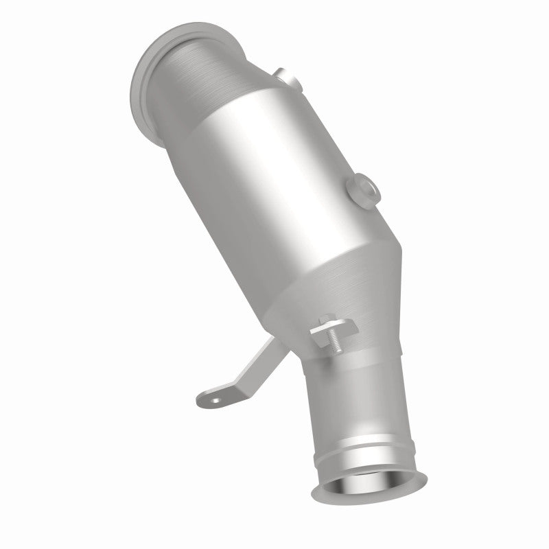 MagnaFlow 2014 BMW 335i GT xDrive 3.0L Underbody Direct Fit EPA Compliant Catalytic Converter - GTR Auto