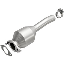 Load image into Gallery viewer, MagnaFlow Direct Fit Catalytic Converter 2010-2013 TRANSIT CONNECT 2.0 L Underbody