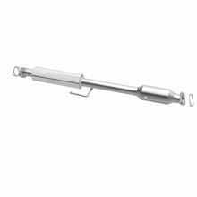 Load image into Gallery viewer, MagnaFlow Direct Fit Catalytic Conv 11-14 Sonata 2.4L Underbody (OEM Grade Federal / EPA Compliant)
