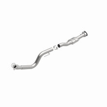 Load image into Gallery viewer, MagnaFlow Direct Fit Catalytic Converter 03-07 GM 2500/3500 Passenger Side