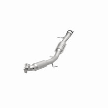 Load image into Gallery viewer, MagnaFlow Direct Fit Catalytic Converter Volvo C30