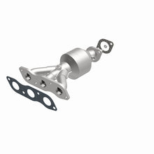 Load image into Gallery viewer, MagnaFlow Direct Fit Catalytic Converter 07-09 Mitsu Outlander 3.0L
