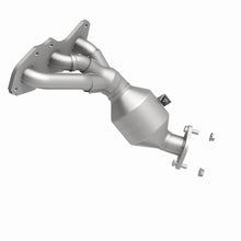 Load image into Gallery viewer, MagnaFlow Direct Fit Catalytic Converter 06-09 Toyota RAV4 3.5L